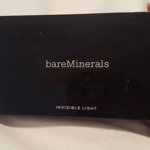 Bare minerals invisible light powder